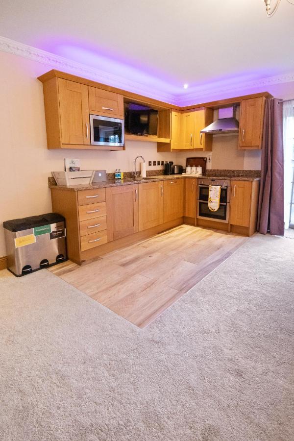 The Lodge - Studio Apartment'S カステル エクステリア 写真