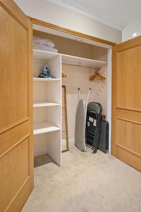 The Lodge - Studio Apartment'S カステル エクステリア 写真